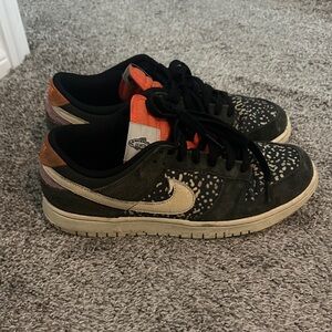 Nike Trouts  Black and Orange Patterned Sneakers